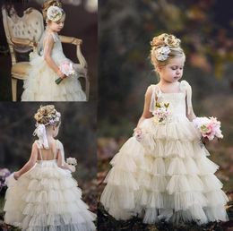 Cute Flower Girl Dress Sleeveless Straps Backless Appliques Custom Made Birthday Gowns Multilayered Ruffles Pageant First Communion Dresses