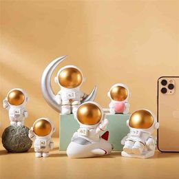 nordic home decoration accessories living room desk decor Figurine miniatures astronaut decorative figures figurine astronaut 210811