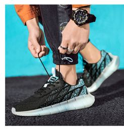 Men's shoes 2022 spring casual sports deodorant men flying woven mesh breathable shoe A8944 trend