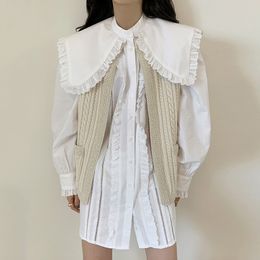 MATAKAWA Chic All-match Round Neck Cardigan Womens Vest Linen Pattern Pocket Knitted Sweater Vest Korean Fashion Waistcoat 210513