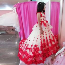 Luxurious Red 3D Flower Girls Dresses Jewel Neck Tiered Tulle Skirt Kids Pageant Dress Sweep Train Beaded Child Prom Gowns