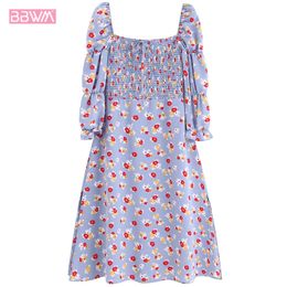 Garden girl floral nine-point sleeve holiday Harajuku women's dress French retro side slit square collar summer casual Fema 210507