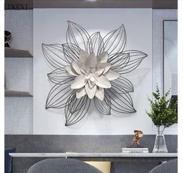 Modern Luxury Wrought Iron Hanging Flowers 3D Mural Home Livingroom Wall Sticker Crafts el Club Ornament Decoration 210414