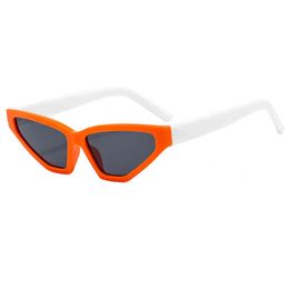 -Женщины Солнцезащитные очки Trengend Trending Треугольник Кошка Стекло Режим Личности Вышивка Цвет Солнцезащитные Осветки Подиума Декоративный UV400