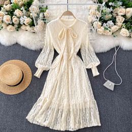 SINGREINY French Elegant Lace Dress Women Sweet Bow Collar Puff Sleeve Solid A-line Dress Autumn Fashion Streetwear Midi Dress 210419