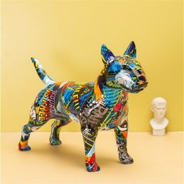 Creative Graffiti Bullterrier Color Solid Realistic Entrance Painted Simple Wine Cabinet Office Decor Resin Crafts 211101