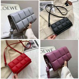 Nxy Handbag Solid Color Fashion Shoulder Female Travel Cross Body Bag Weave Small Pu Leather Crossbody Bags for Women 0214
