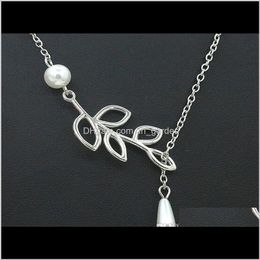 Necklaces & Pendants Drop Delivery 2021 Unique Sier Jewellery Chic Hollow Leaf Pendant Women Charms Pearl Chain Necklace For Wedding Party Eqin