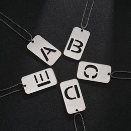 Pendant Necklaces Cool English Letter Hollow Nameplate Men And Women Simple Couple Single Stainless Steel Jewelry Neck Chain