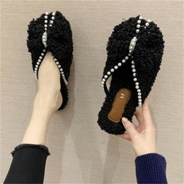 Hairy Slippers Women 2021 Autumn and Winter New Fashion Pearl Baotou Quilted Large Size Flat Flip Flops Q0508