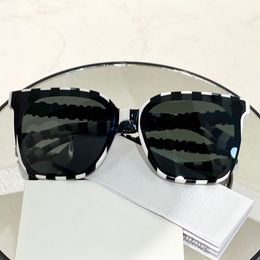 Sunglasses for Women 0155S Fashion Luxury Brand Classic Large Sunglasses Black And White Striped Frame Letter Temples Summer Beach Glasses UV400 Anti-UV400 With Box