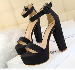 Sandali tacco spesso tacco impermeabile Spessore tacco alto tacco alto scarpe da donna aperta cinturino fibbia tacchi alti sandali