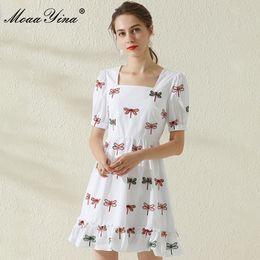 Fashion Designer Summer Elegant White Dress Women Square collar Short sleeve Dragonfly Embroidery Party Mini 210524