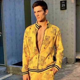 AlexPlein Teddy Bear Embroidery Men Sets Tracksuit Sport Jogging Homme Streetwear Men Clothing Fashion Yellow 2020 Winter Casual G1209