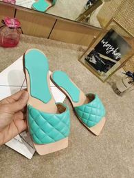 Classic Ladies Fashion Flat Heel Sandals Summer Sexy Leather 10 Colour Jelly Slippers Women Home Bathroom Bathing Lazy Shoelaces Box 35-42