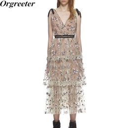 High-end Self Portrait V-neck Spaghetti Strap Cake Mesh Dress Stars Sequined Embroidery Ruffled Long Beach Summer 210525