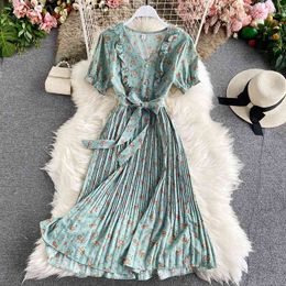 Summer elegant sweet Long V-neck pleated dress womens short sleeve Vintage A-Line Print Ruffles Mid-Calf vestidos de mujer 210420