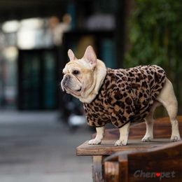 Fashion Luxury Dog Clothes Pet for Winter Leopard Print French Bulldog Soft Coat Designer Medium Fur Hoodies 2108042590