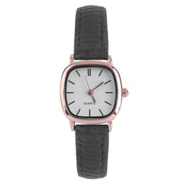 Wristwatches Fashion Relogio Feminino Vintage Ladies Small Dial Square Dress Watch Woman Quartz Thin Leather Wristwatch