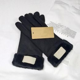 -Los guantes de diseño de alta calidad del comercio exterior de nuevos hombres, a prueba de agua, a prueba de agua, además de terciopelo.