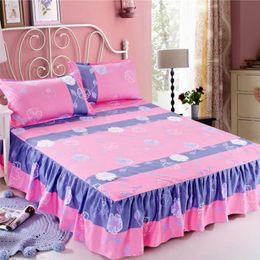 Fashion Soft Sanding Bedspread Anti-skip Wedding Bed Skirt Queen King Size No Pilling Fitted Sheet Cover Layer Bed Cover F0060 210420