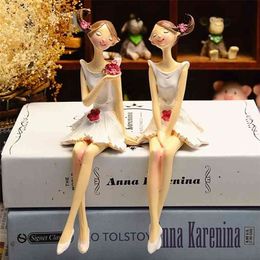 2pcs/set Beautiful Angel Resin Craft Fairy Figurines Wedding Gift Home Decoration hogar moderno U0926 210811