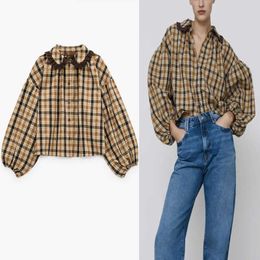 Za Plaid Ruffle Applique Shirt Women Long Puff Sleeve Vintage Cheque Blouse Female Chic Front Button Streetwear Casual Tops 210602