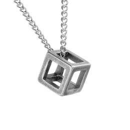 -Collar colgante de cubo cuadrado simple cuadrado en acero inoxidable, collar de cubo 3D, collar pendiente cúbico hueco, joyería geométrica, collar minimalista