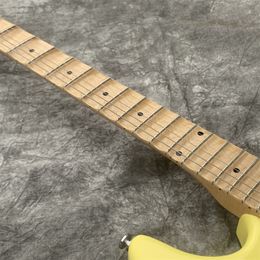 ¡¡¡Nuevo!!! Fijado festoneado Yngwie Malmsteen Guitarra, Guitarra eléctrica de cabeza grande, crema vintage blanco, tuerca de latón