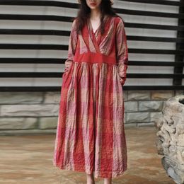 Johnature Women Loose Retro Plaid V-neck Pockets Cotton Linen Lace Up Dresses Autumn Simple Fashion Long Sleeve Dress 210521