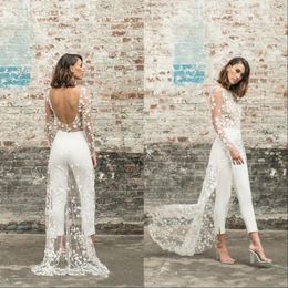 Graceful Jumpsuit Wedding Dresses Backless Long Sleeves Bridal Gowns Lace Appliqued Vintage Marriage Robe de mariée