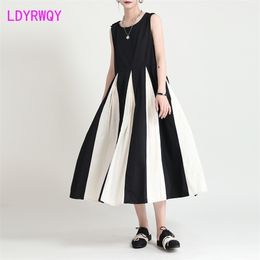 LDYRWQY round neck sleeveless suspenders fashion ladies loose belly dress Polyester Office Lady summer French 210416