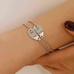 2 unids / set Fashion Best Friends Charm Bracelets para Mujeres Girls Puzzle Heart Bangles Friendship Feeverjewely Regalo