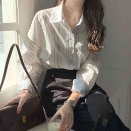 OL Elegant Lapel Basic Striped Shirt Women Spring Autumn Formal Work Wear Blouses Loose Long Sleeve Female Tops 210421