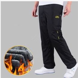 Men's Sweatpant Trousers Autumn Winter Plus Velvet Warm Pants Quick-drying Loose Straight Winter Wear-resistant Waterproof Pant 211110