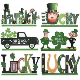 St. Patricks Day Party Table Sign Decoration Lucky Shamrocks Green Truck Wooden Tabletop Home Office Ornaments