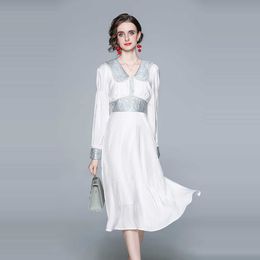 Women Patchwork Colour Long Dress French Sweet Puff Sleeve V Neck A-line es Spring Retro Pearls Beading Holiday 210529