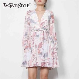 Print Patchwork Pearl Dress For Women V Neck Long Sleeve High Waist Elegant Midi Dresses Female Fashion 210520