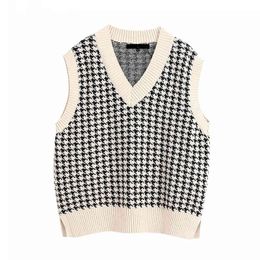 Women Vest Sweater Fashion Knitted Sweater Loose Vintage Female Waistcoat Chic Oversize Sweater Tops Women Clothes Outfit 210419