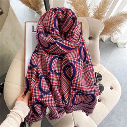 New Plaid pattern Womens scarf Winter and fall Warm fashion shawl 3 color available Imitation cashmere scarves long style gift