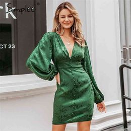 Sexy v-neck short party Lantern single breasted a-line mini Green ribbon ladies streetwear long sleeve dress 210414