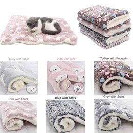 Blanket Dog Bed Cat Mat Soft Coral Fleece Winter Thicken Warm Sleeping Beds for Small Medium Dogs Cats Pet Supplies