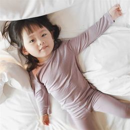 Baby Kids Pyjamas Sets Solid Cotton Slim Boys Girls Sleepwear Suit Spring Autumn 2 pcs Long Sleeves Children Clothing Body 211130