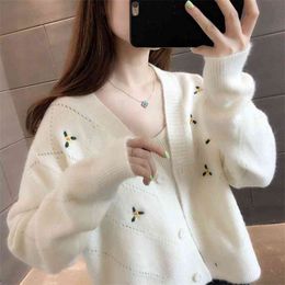 Autumn solid Colour embroidered outer knit sweater autumn women's top thick cardigan jacket short 210427