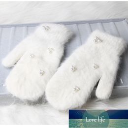 12 Colour 2019 Fashion women winter gloves Luxury Pearl Decoration Fur Gloves For Girl winter outdoor Female mittens Luav Factory price expert design Quality