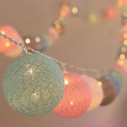 10/20/30 LEDs String Lights Cotton Thread Balls Home Decoration Lamp for Party Wedding Colour Light String Christmas Decorations Y0720