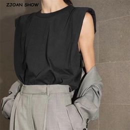 Summer Sleeveless T-shirt Woman Round Collar Shoulder Pad Tee Solid Black Loose Retro Tops 7 colors 210429