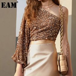 [EAM] Women Golden Hollow Out Sequined Short Slim T-shirt Asymmetrical Neck Long Sleeve Fashion Spring Autumn 1DD6188 21512