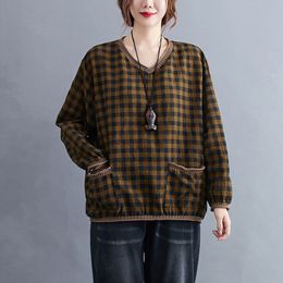 Women Cotton Linen Casual T-shirts New Spring Simple Style Vintage Plaid Loose Female V-neck Long Sleeve Tops Tees S3191 210412