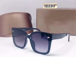 Fashion Classic design Polarised 2021 Luxury Sunglasses For Men Women Pilot Sun Glasses UV400 Eyewear Metal Frame Polaroid Lens 1862